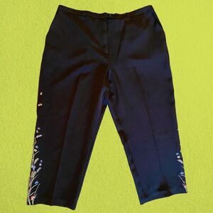 90s vintage black high waisted capri pants with embroidered butterflies